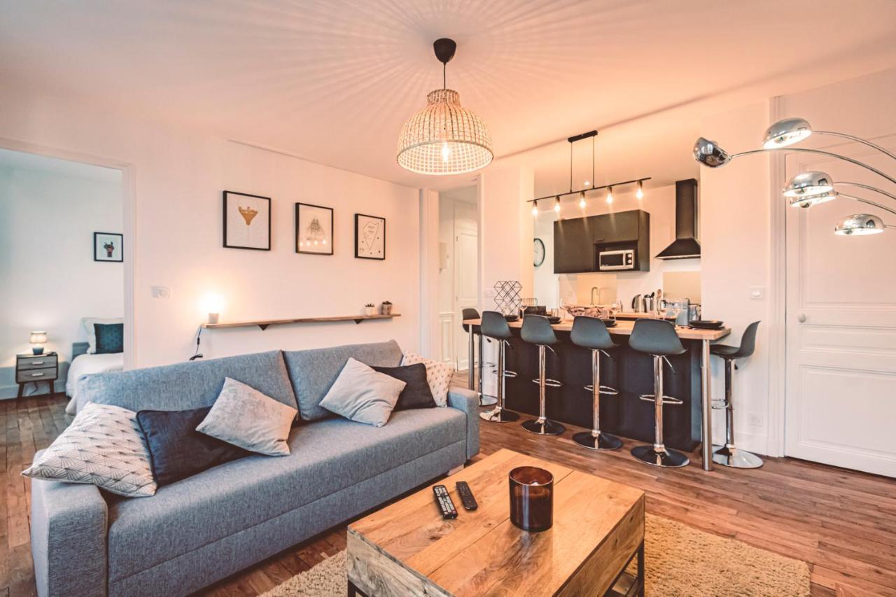 Charme De L'Ancien Pour Cet Appartement Entierement Renove Dans L'Hypercentre De ランス エクステリア 写真