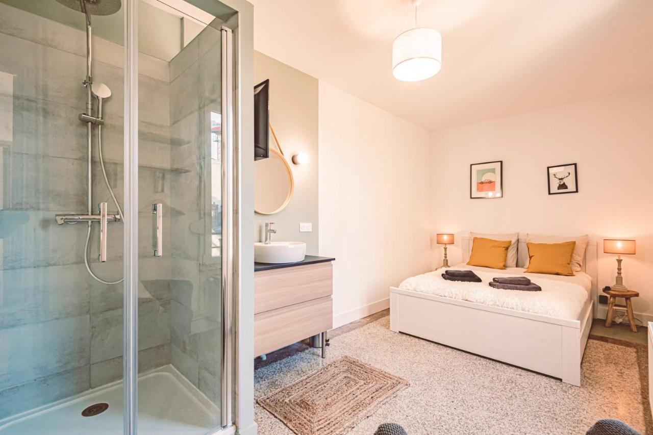 Charme De L'Ancien Pour Cet Appartement Entierement Renove Dans L'Hypercentre De ランス エクステリア 写真