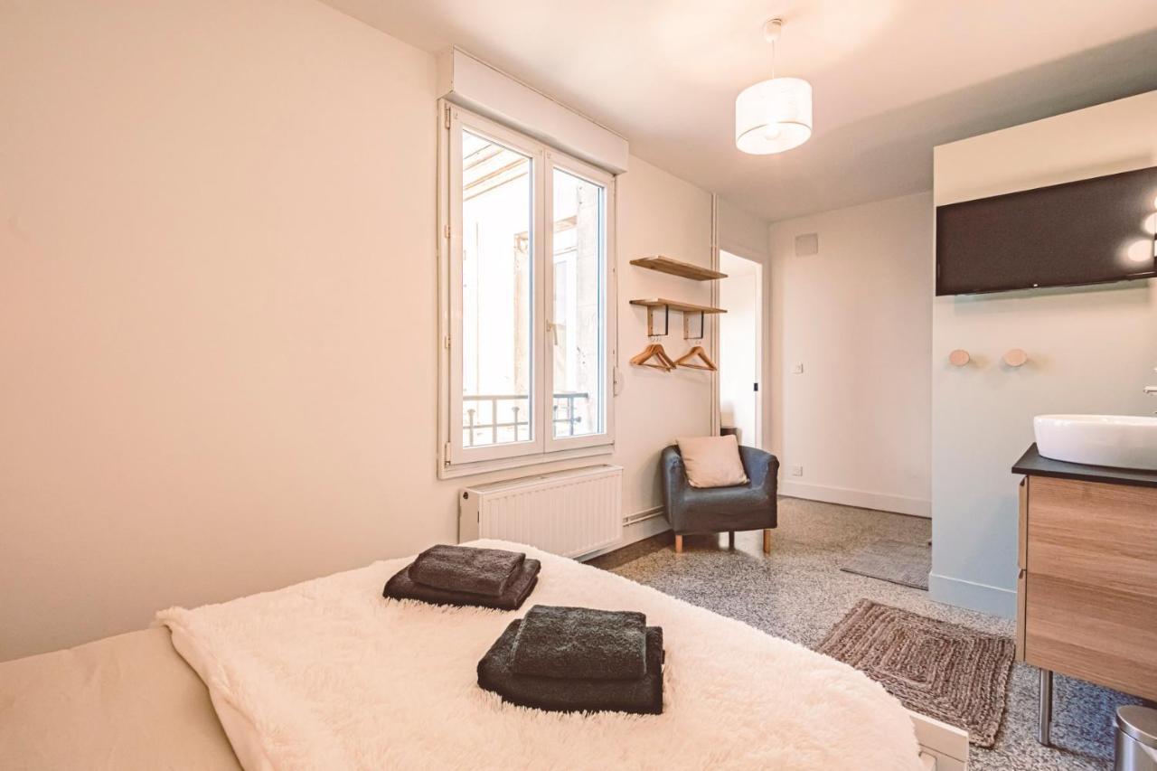 Charme De L'Ancien Pour Cet Appartement Entierement Renove Dans L'Hypercentre De ランス エクステリア 写真